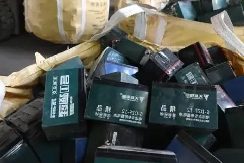 [泽州晋庙铺上门回收动力电池]废手机电池回收价格-附近回收叉车蓄电池